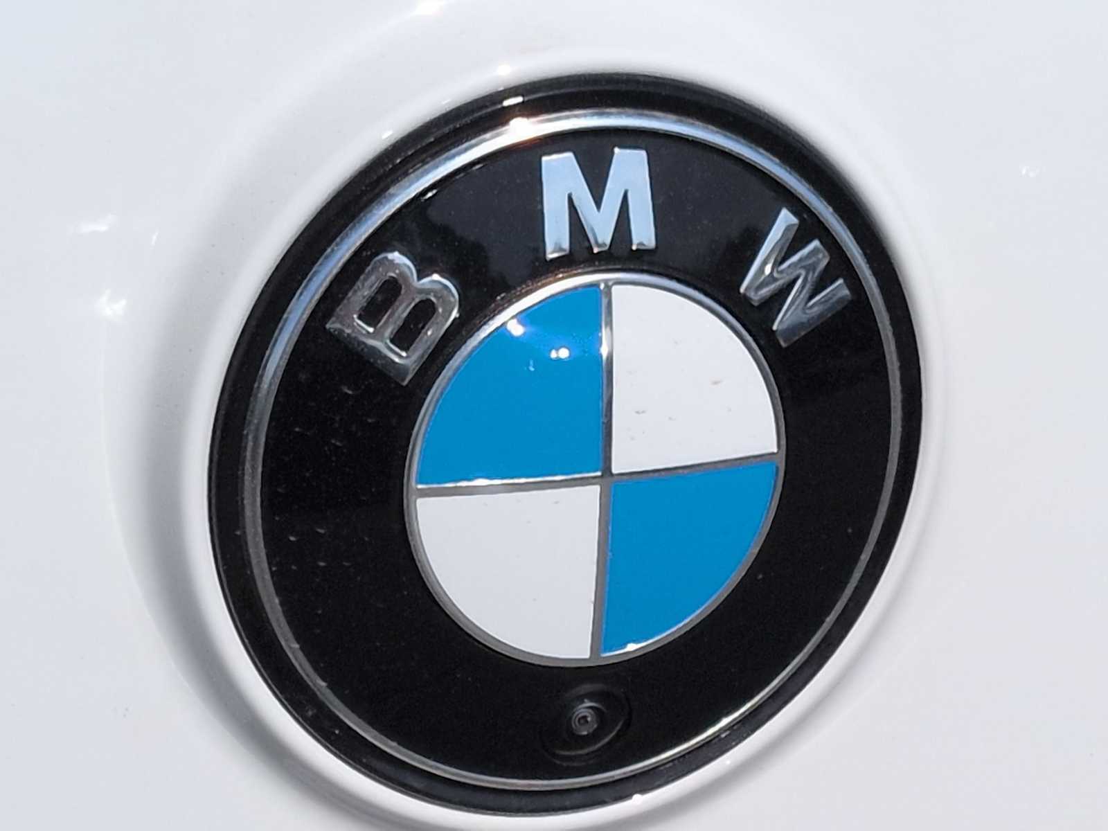 Thumbnail: 2026 BMW iX - 12