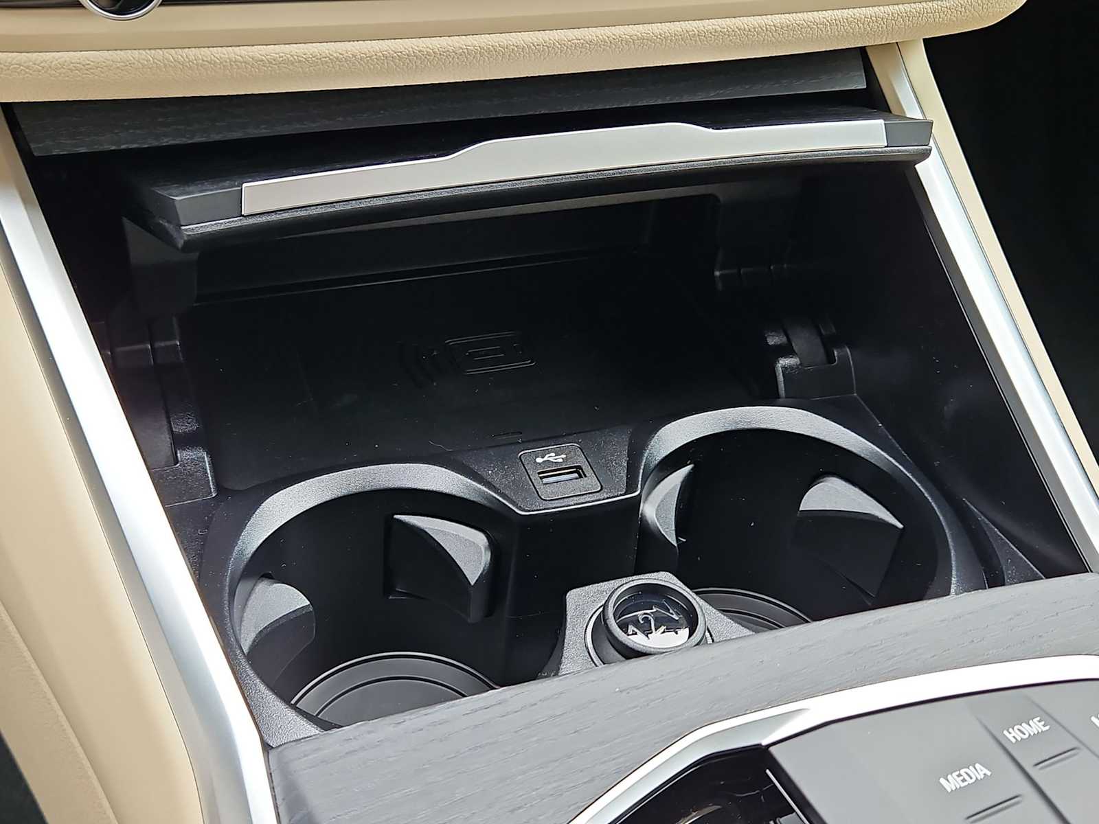 Thumbnail: 2025 BMW 3 Series - 34