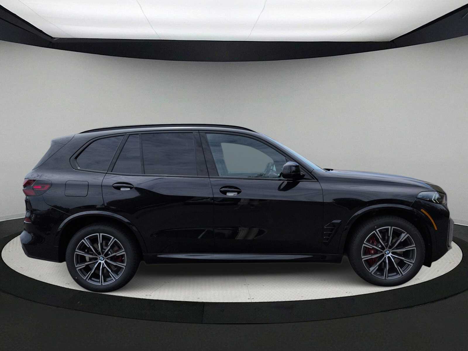Thumbnail: 2026 BMW X5 - 9