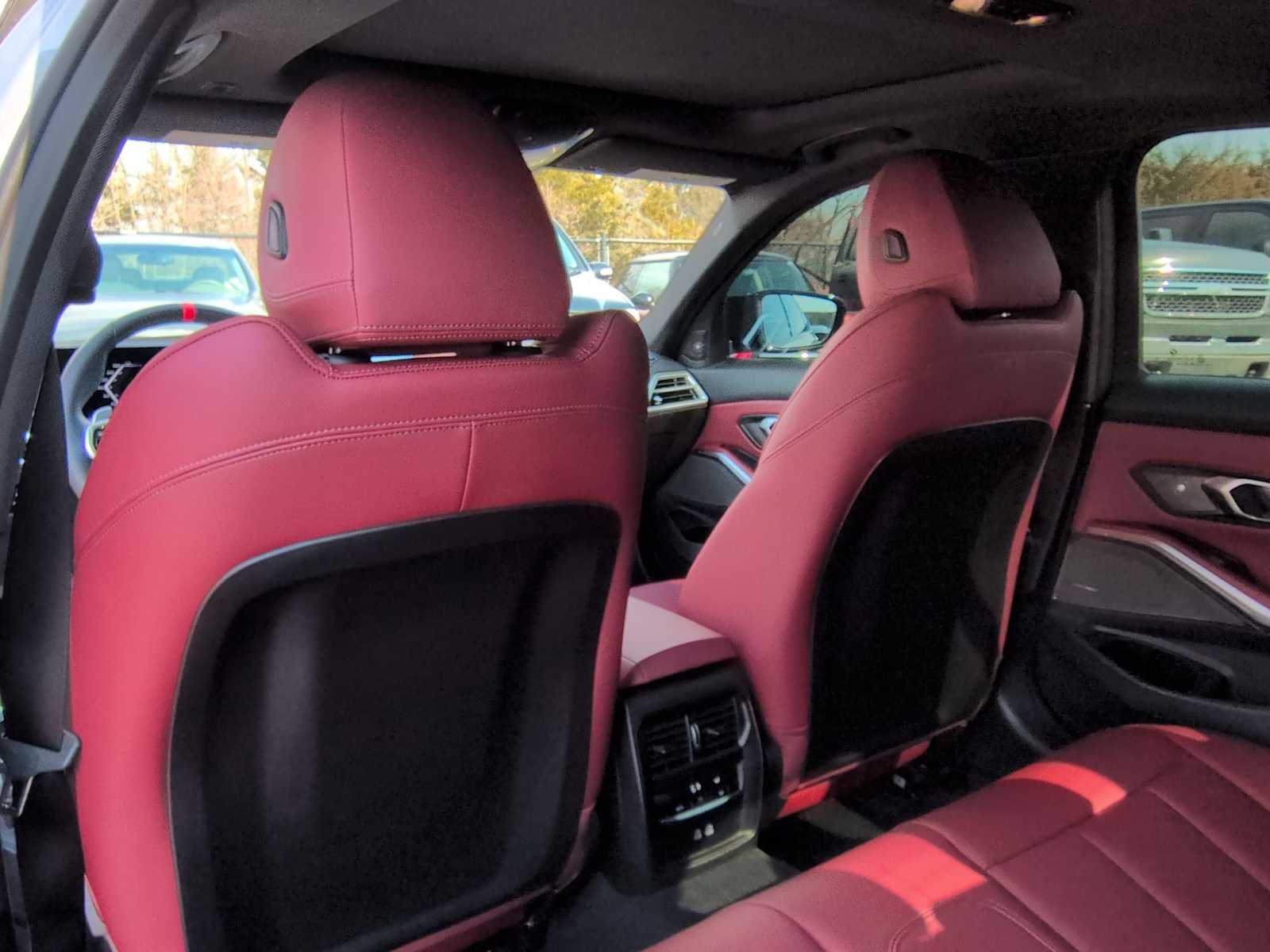 Thumbnail: 2025 BMW 3 Series - 19