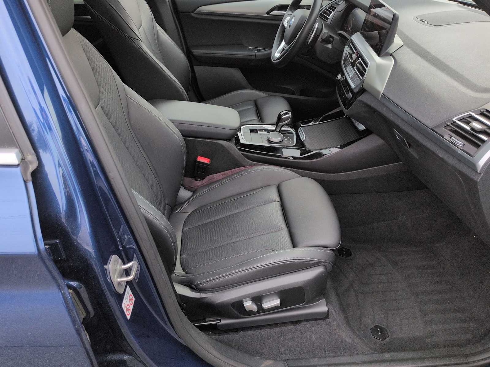 Thumbnail: 2022 BMW X3 - 24