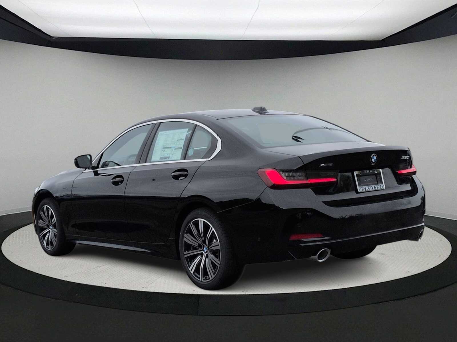 Thumbnail: 2026 BMW 3 Series - 6