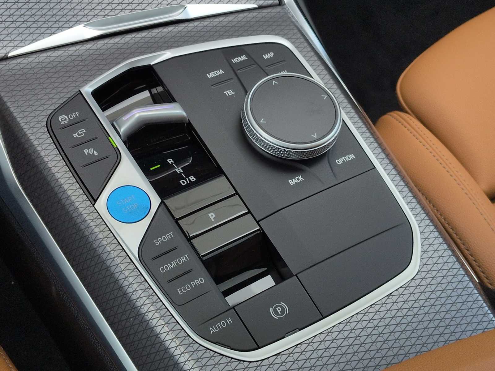 Thumbnail: 2026 BMW i4 - 35