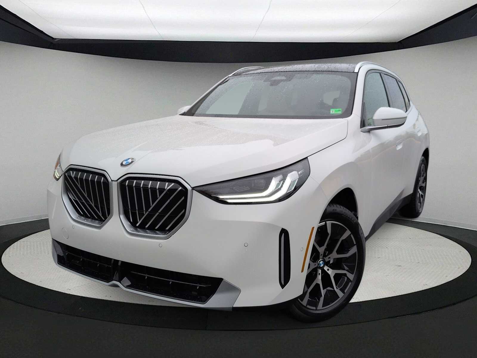 Thumbnail: 2026 BMW X3 - 1