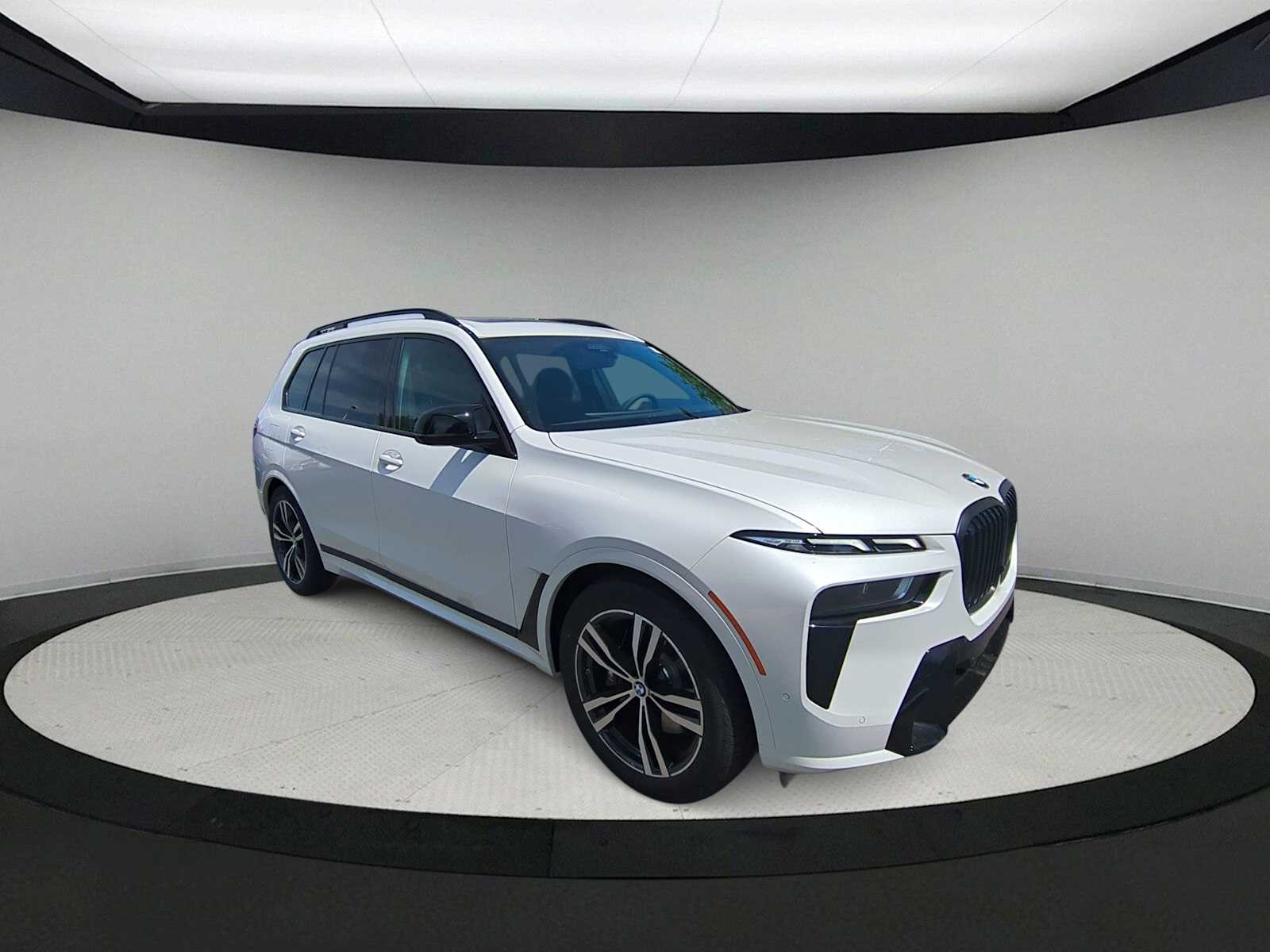 Thumbnail: 2026 BMW X7 - 2