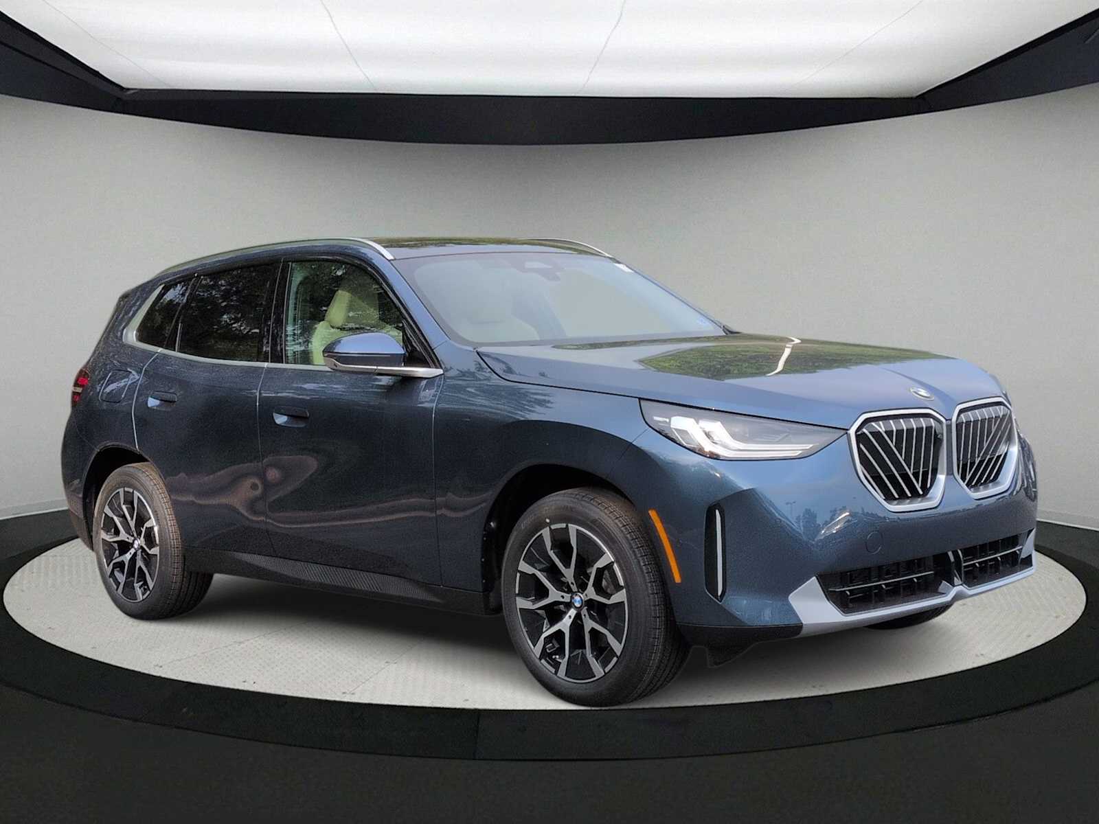 Thumbnail: 2026 BMW X3 - 2