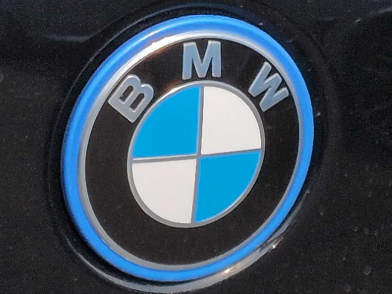 Thumbnail: 2026 BMW X5 - 12
