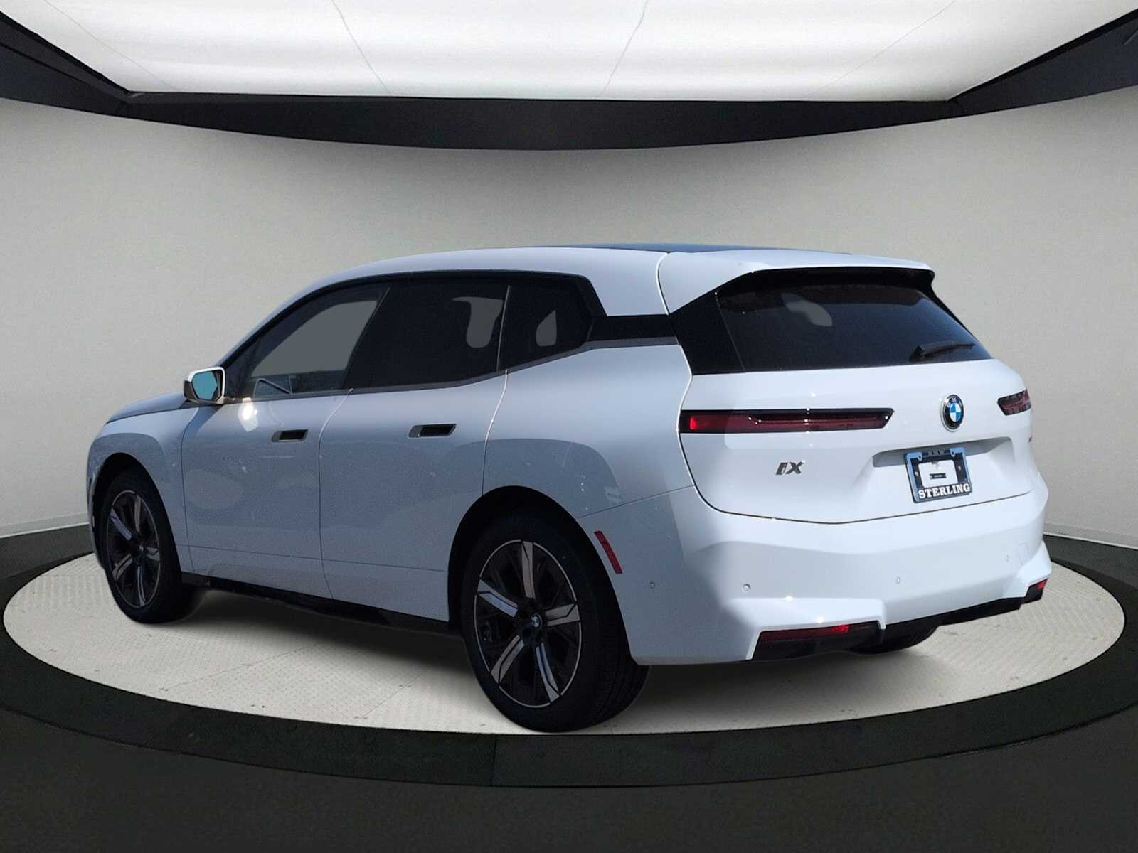 Thumbnail: 2026 BMW iX - 6