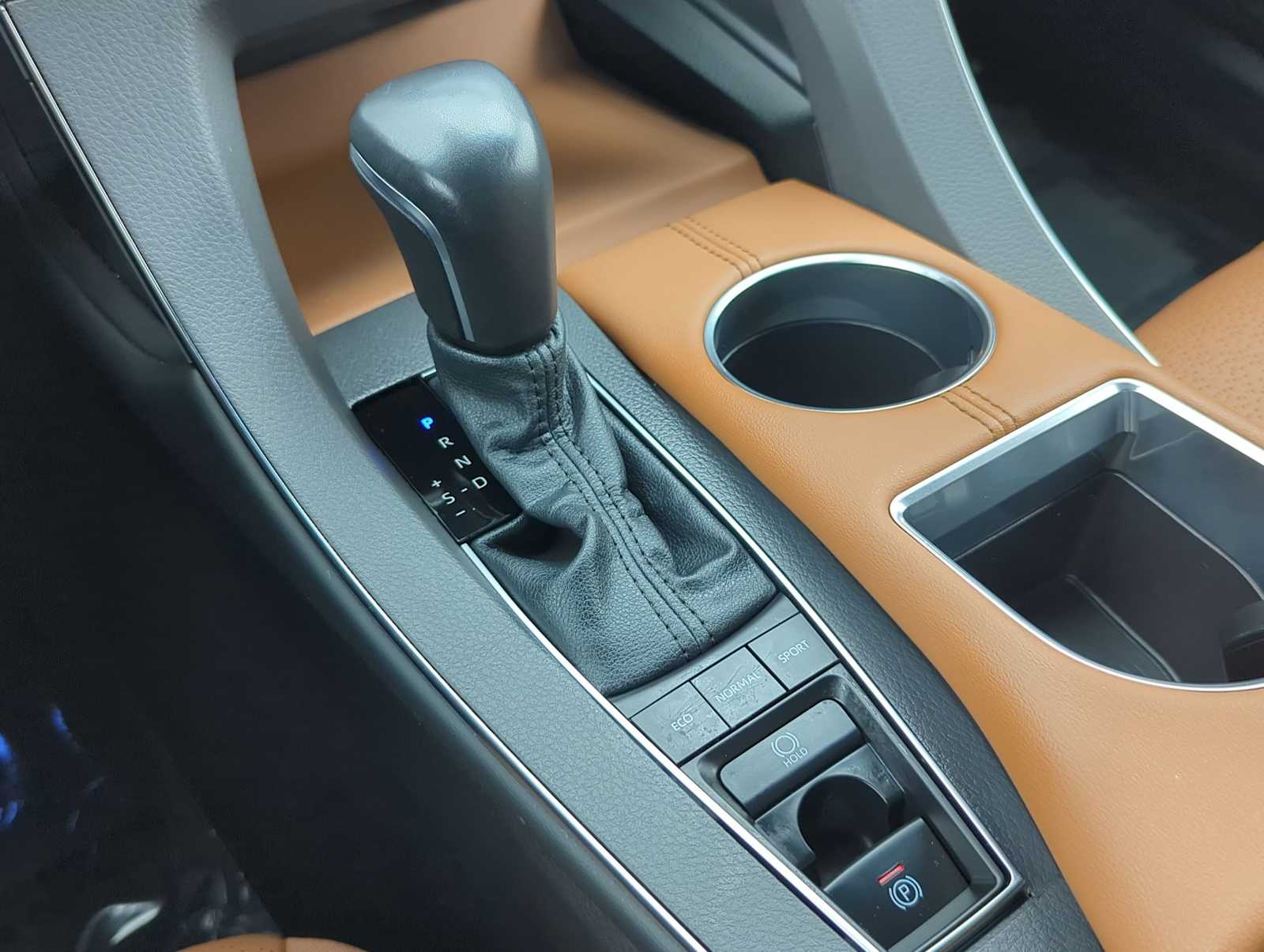 Thumbnail: 2022 Toyota Avalon - 33