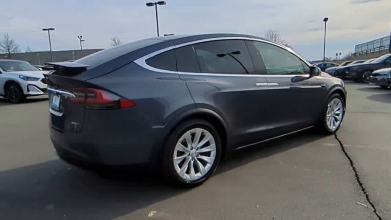 Thumbnail: 2019 Tesla Model X - 8