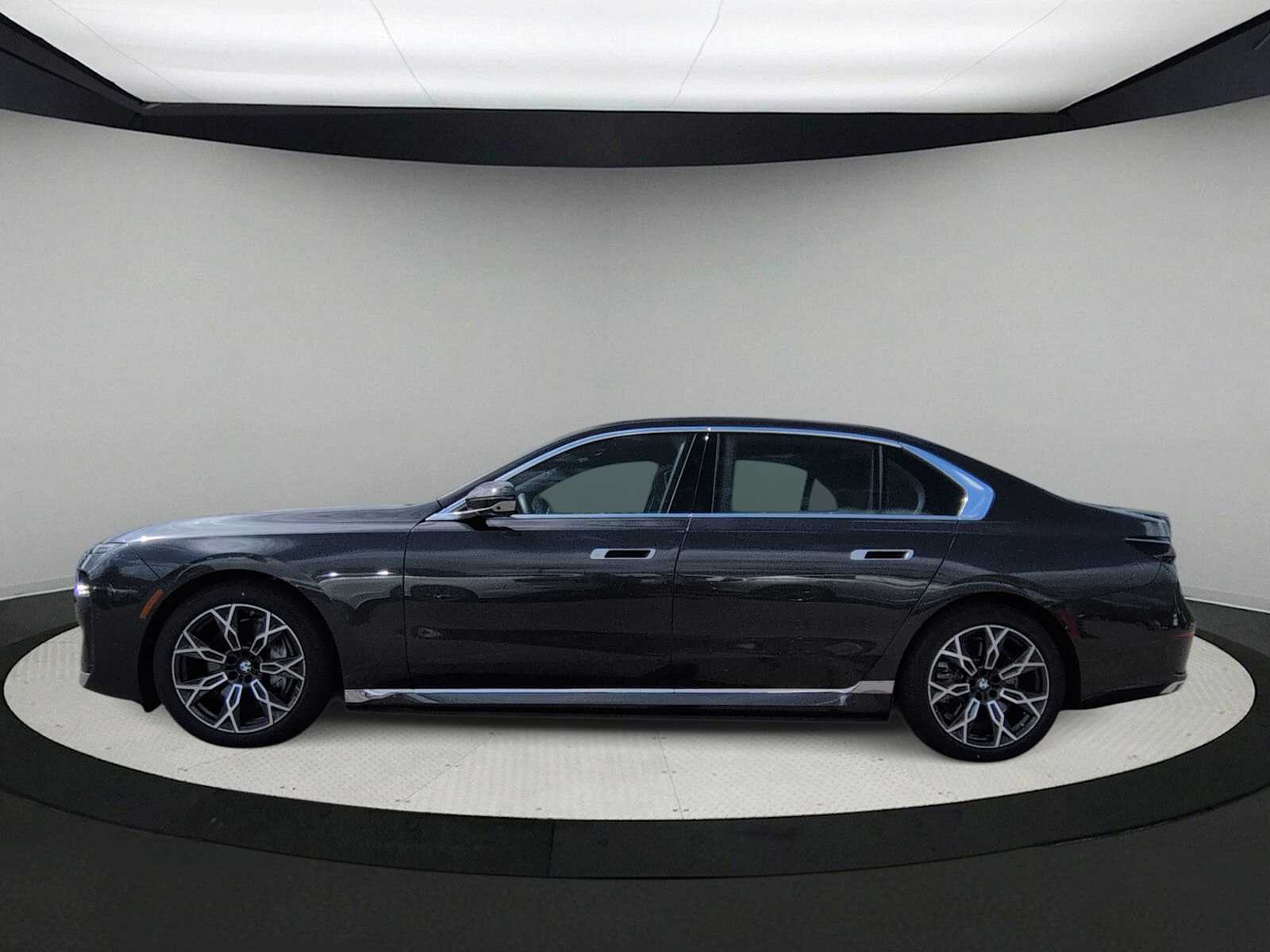 Thumbnail: 2025 BMW i7 - 5