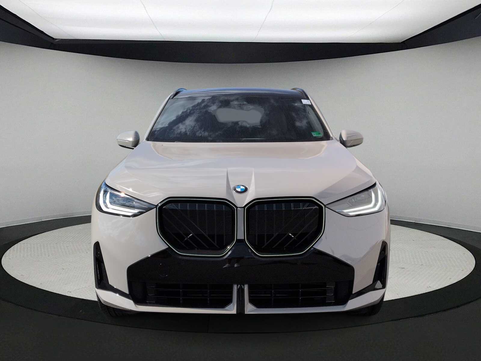 Thumbnail: 2026 BMW X3 - 3