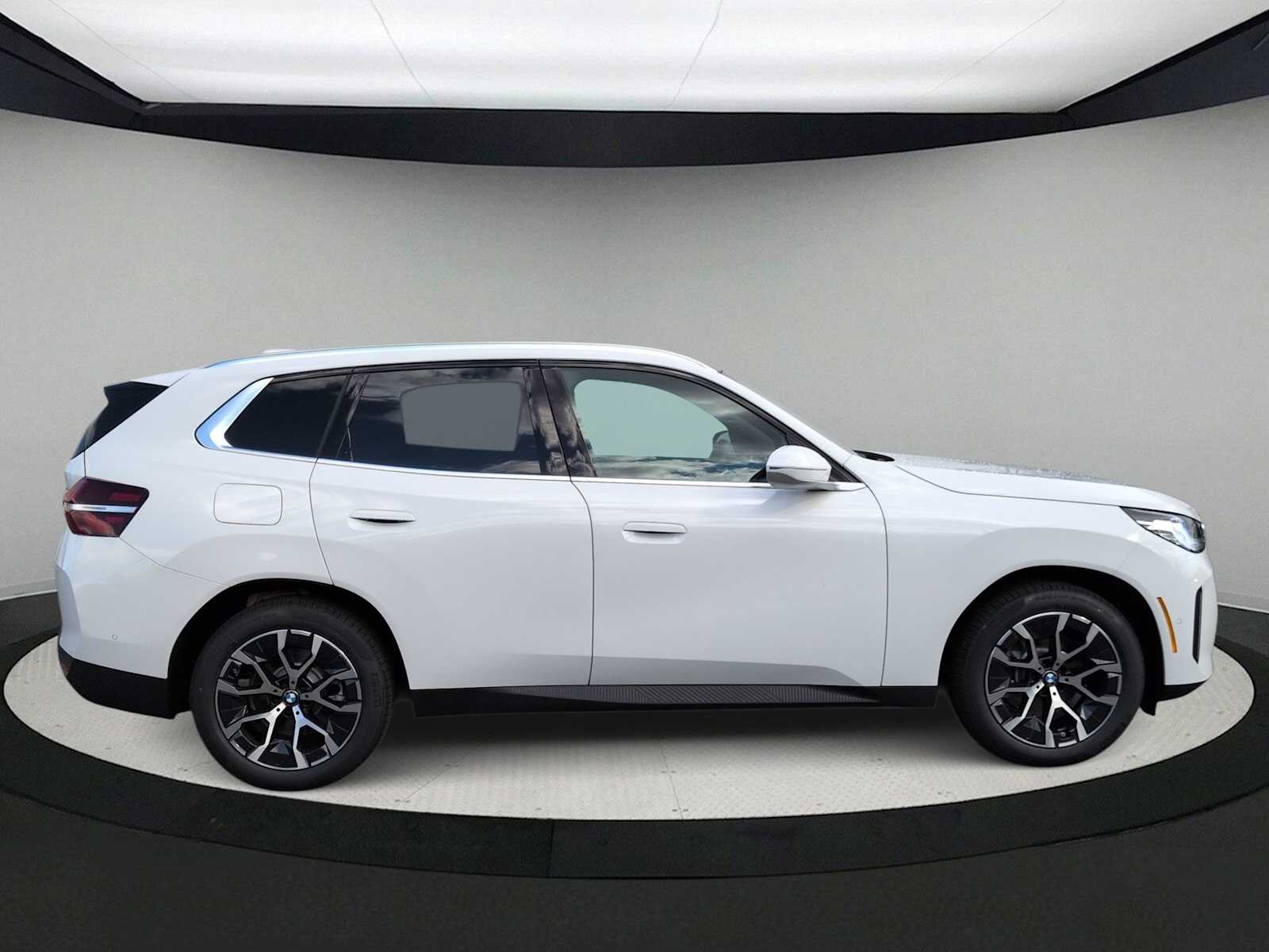 Thumbnail: 2026 BMW X3 - 9