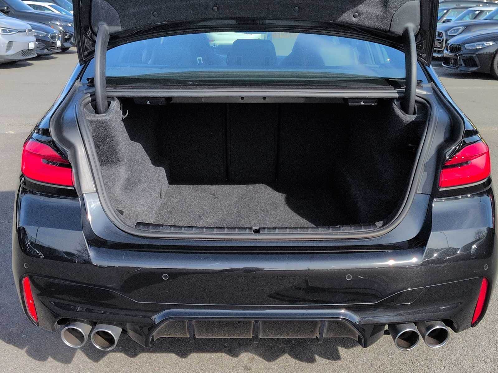 Thumbnail: 2023 BMW M5 - 34