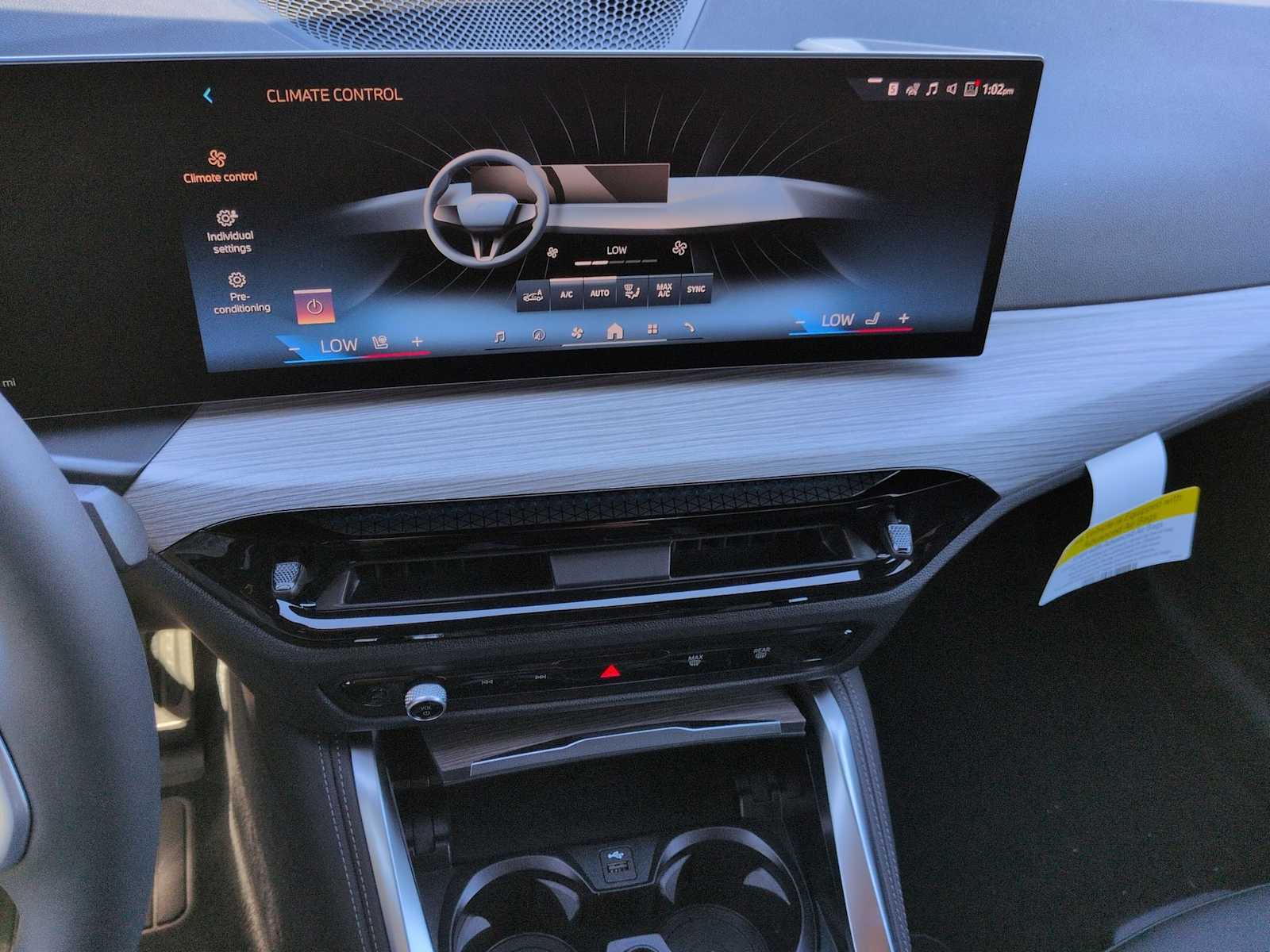 Thumbnail: 2025 BMW i4 - 30