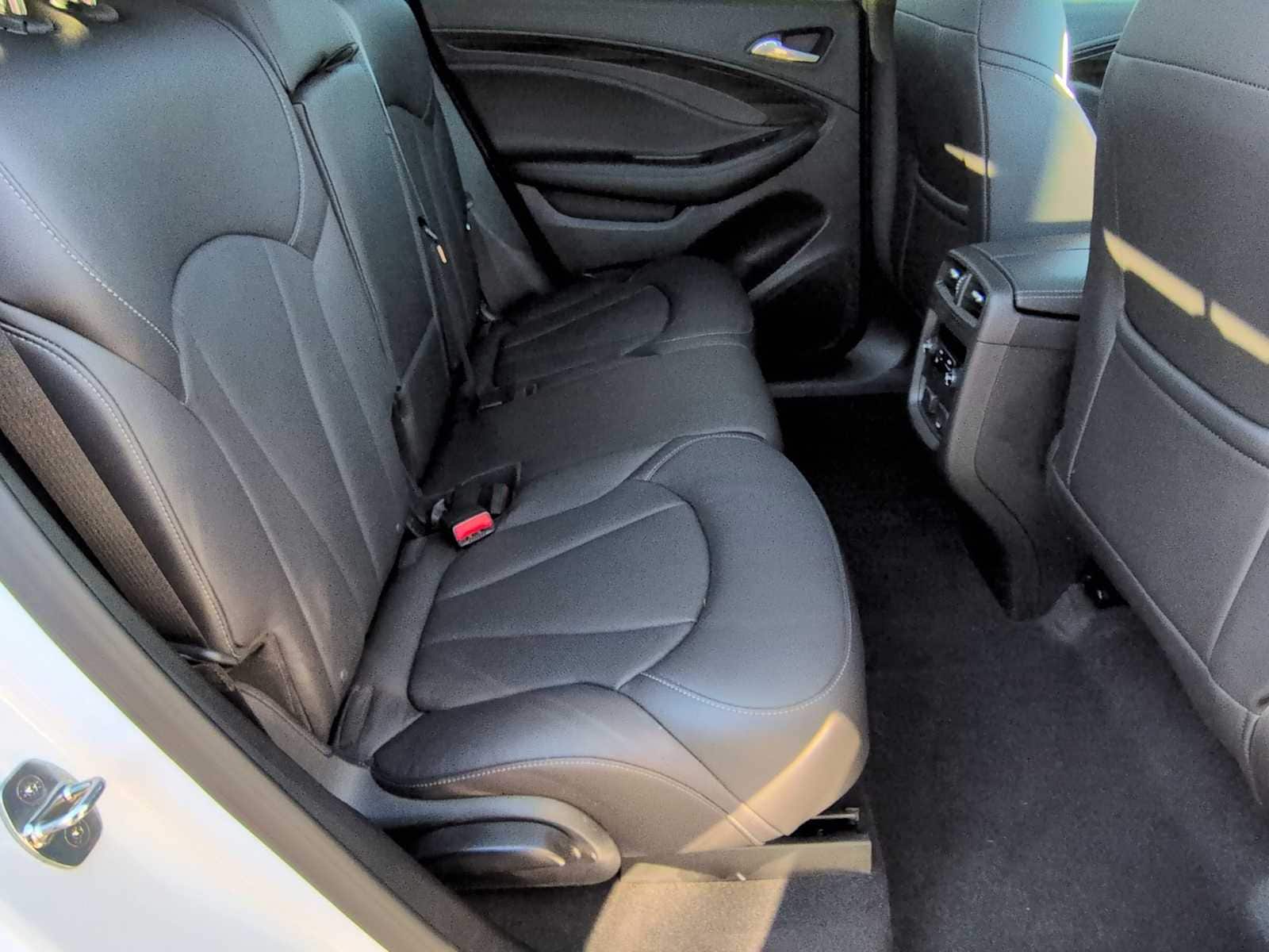 Thumbnail: 2019 Buick Envision - 21