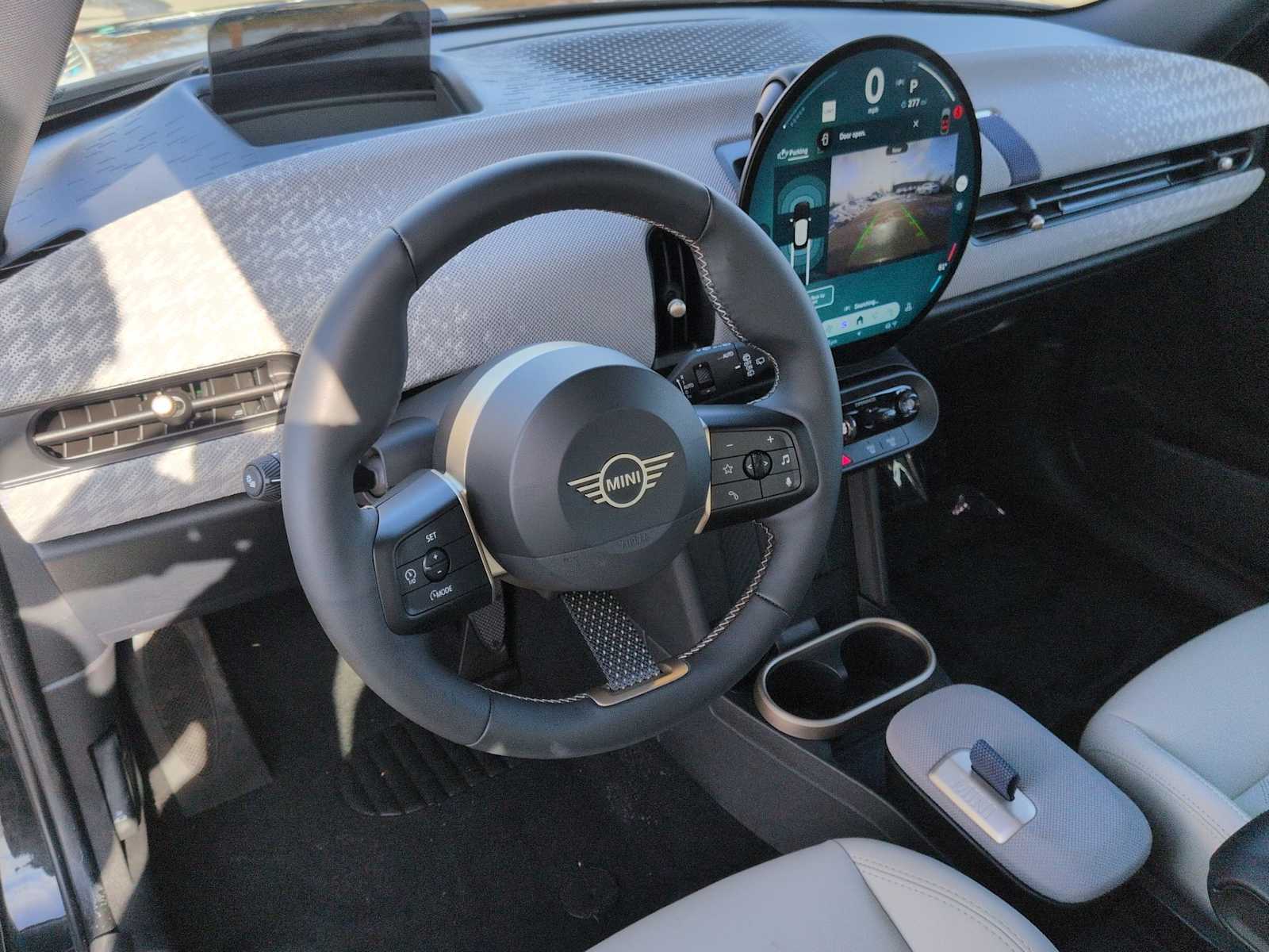 Thumbnail: 2025 MINI Cooper Hardtop - 10