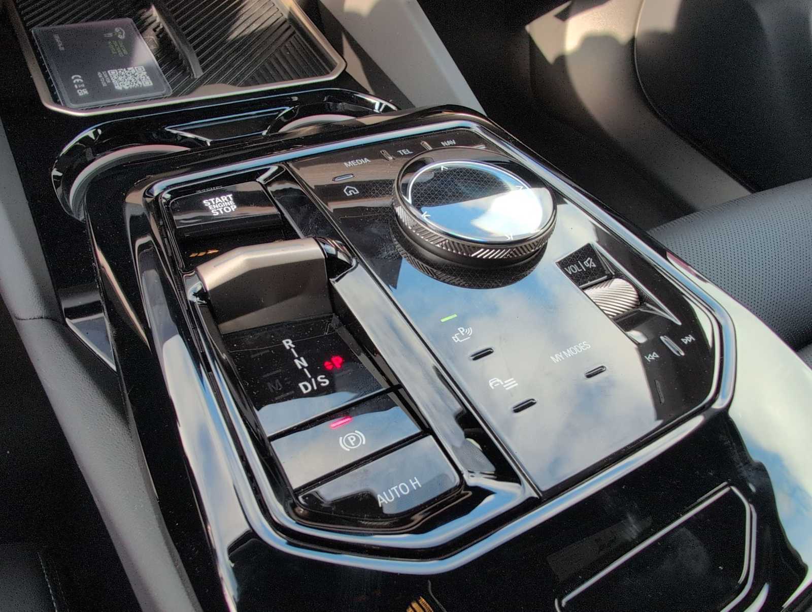Thumbnail: 2026 BMW 5 Series - 32