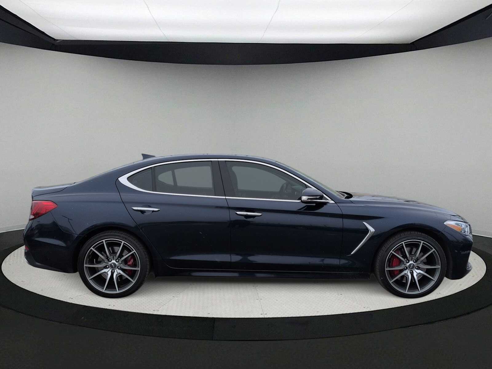 Thumbnail: 2019 Genesis G70 - 9