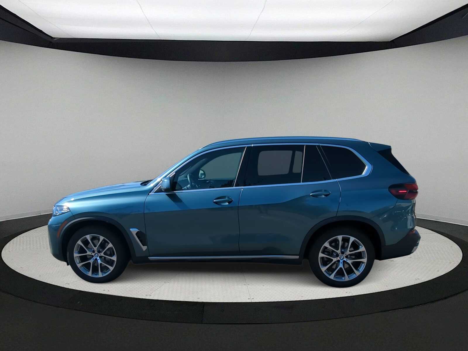 Thumbnail: 2025 BMW X5 - 5