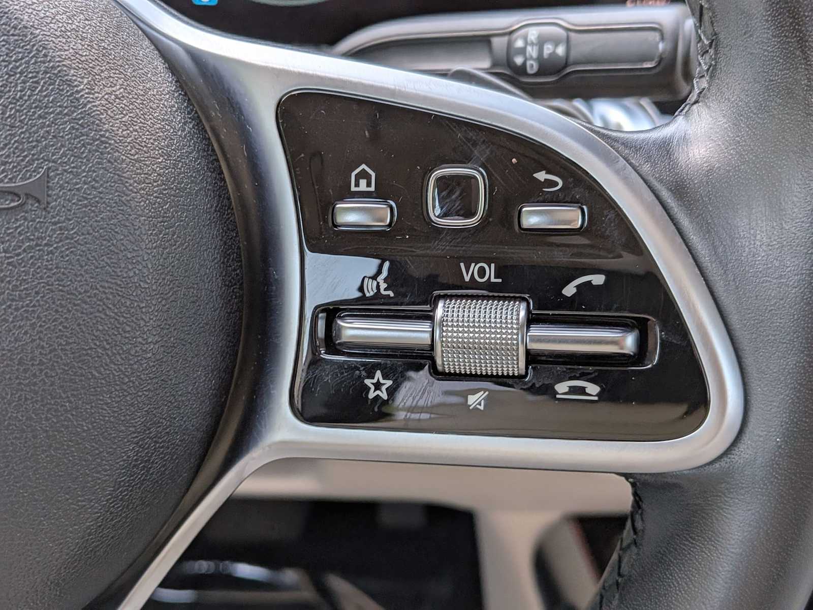 Thumbnail: 2020 Mercedes-Benz GLB - 27