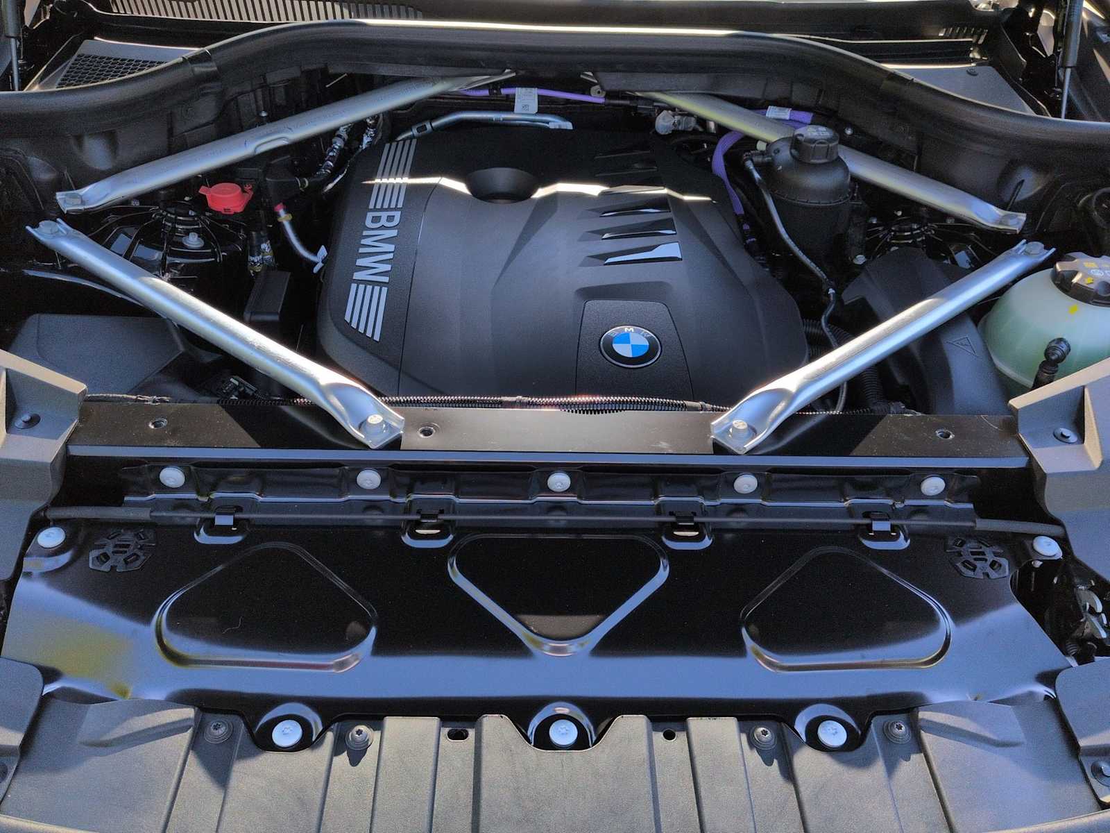 Thumbnail: 2026 BMW X5 - 15