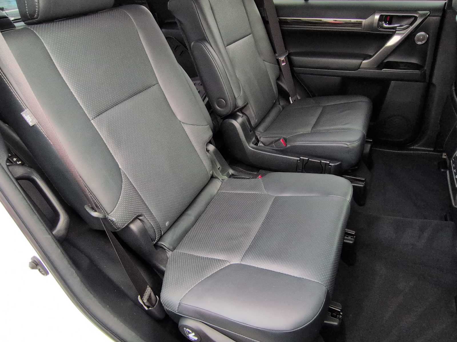 Thumbnail: 2023 Lexus GX - 22