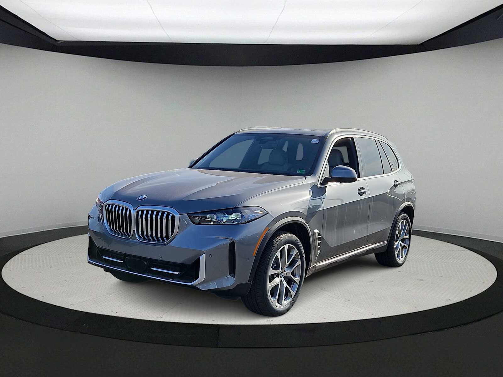 Thumbnail: 2026 BMW X5 - 4
