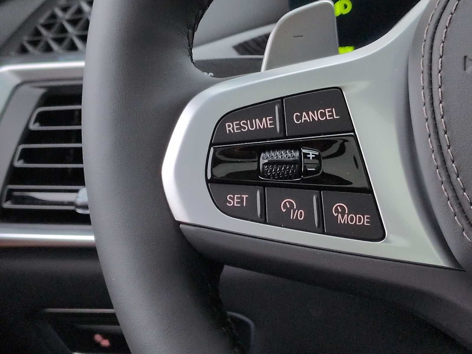 Thumbnail: 2026 BMW X7 - 26