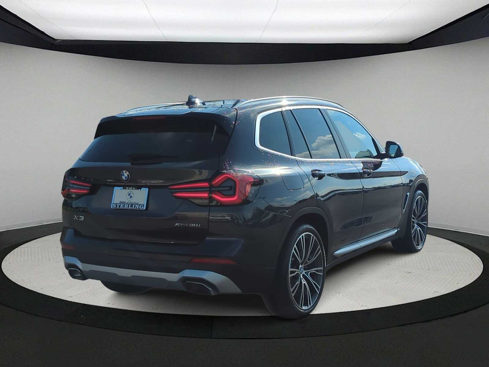 Thumbnail: 2022 BMW X3 - 8