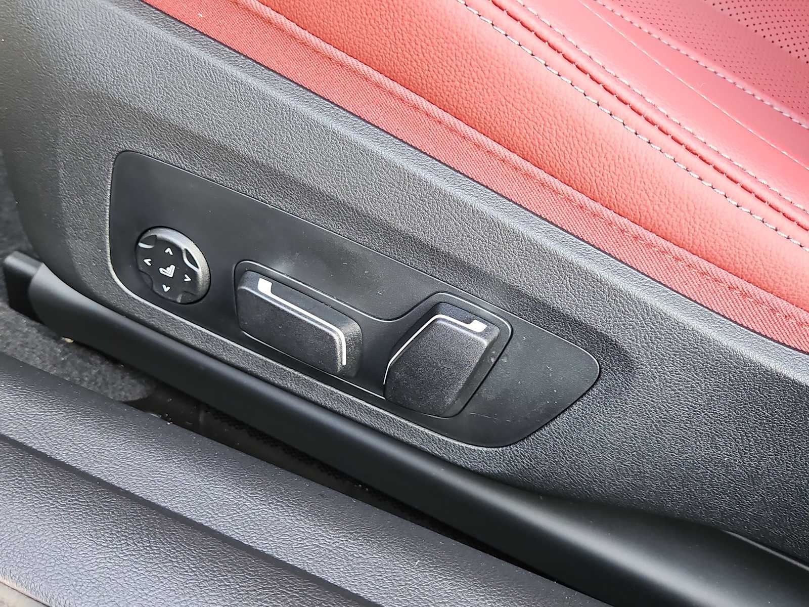 Thumbnail: 2026 BMW 4 Series - 14