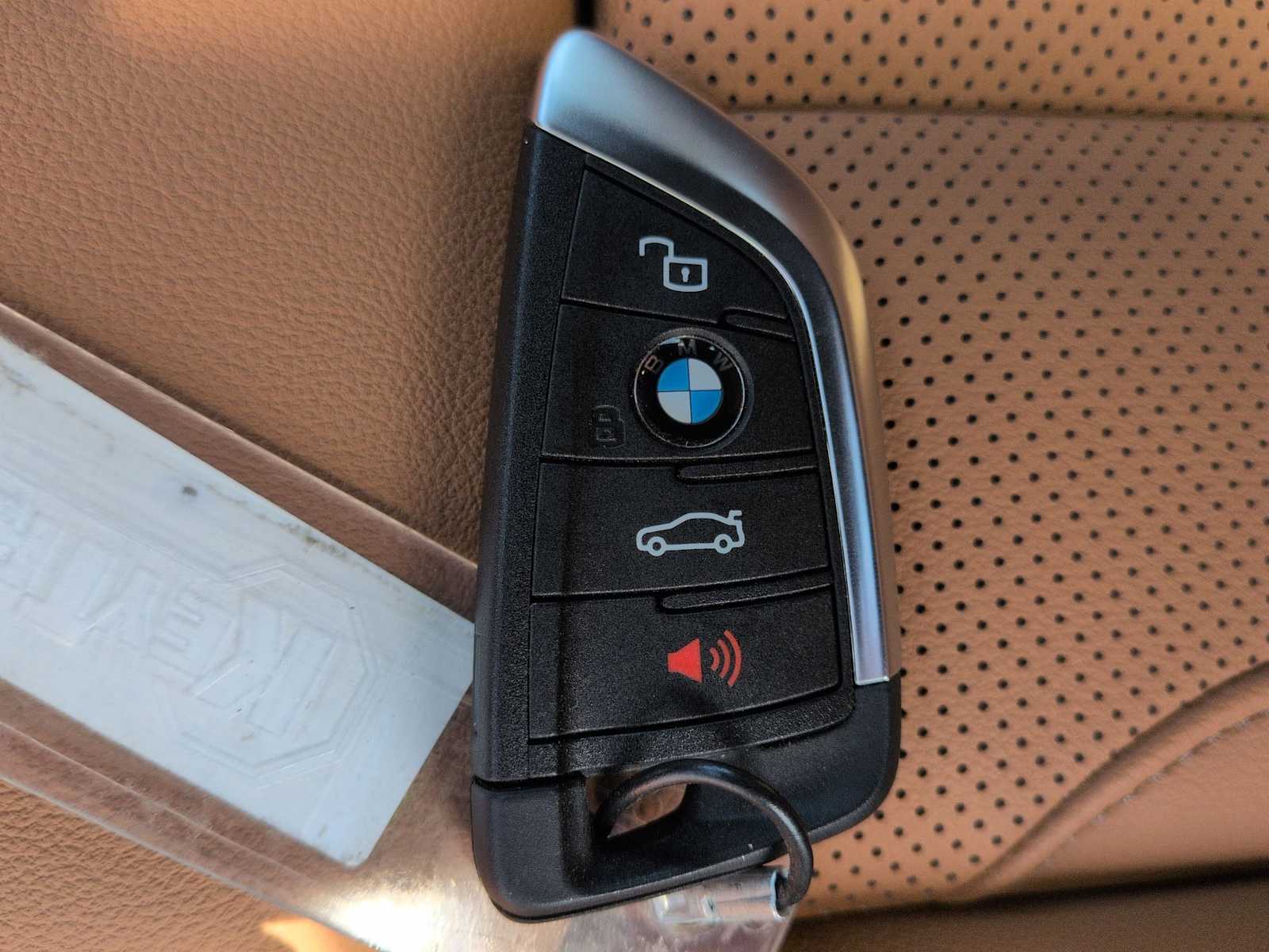 Thumbnail: 2026 BMW i4 - 37