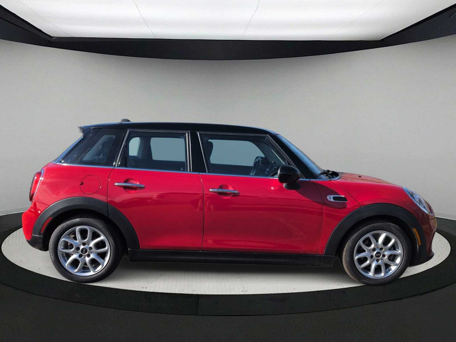 Thumbnail: 2019 MINI Cooper Hardtop - 9