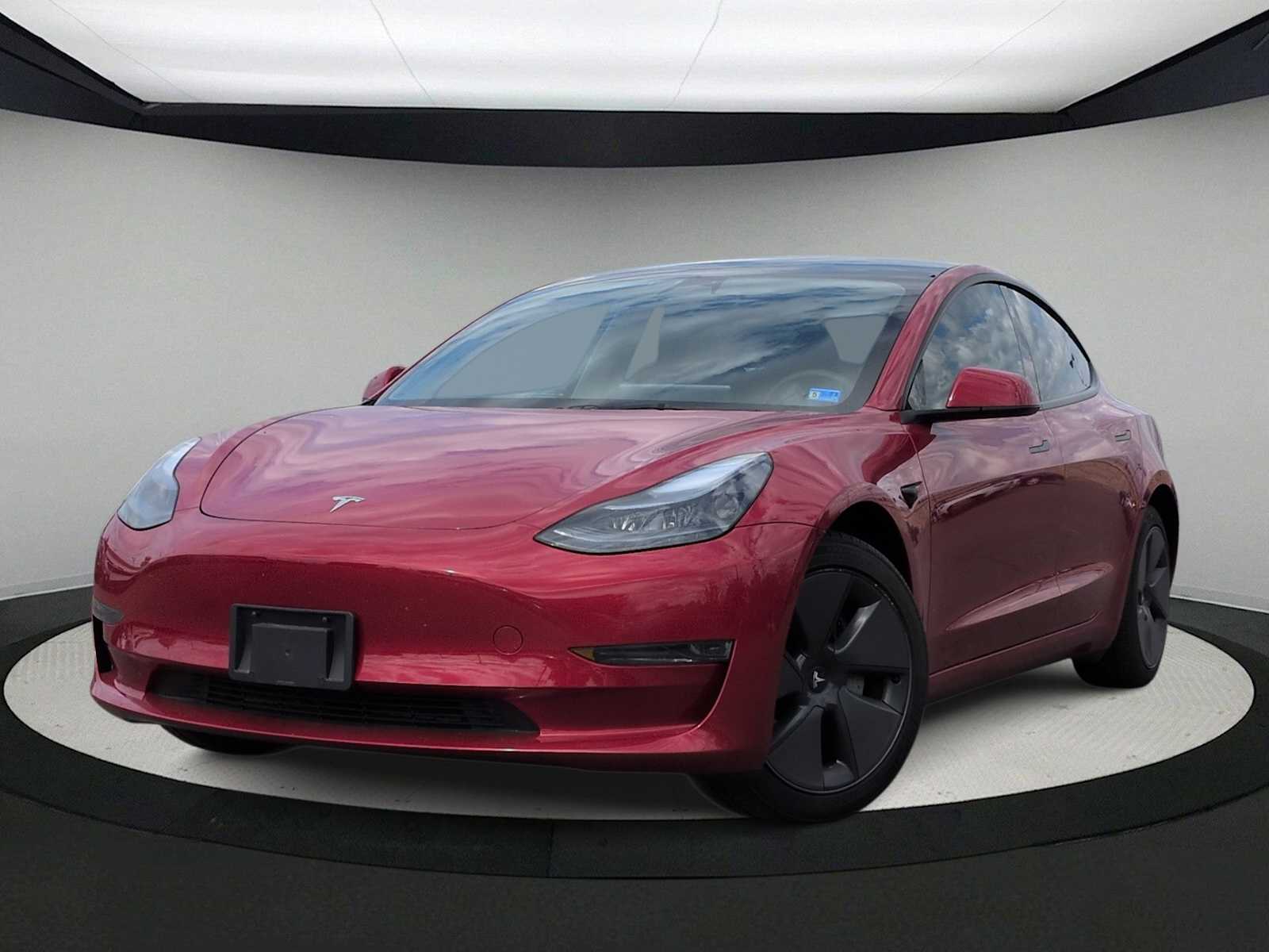 Thumbnail: 2023 Tesla Model 3 - 1