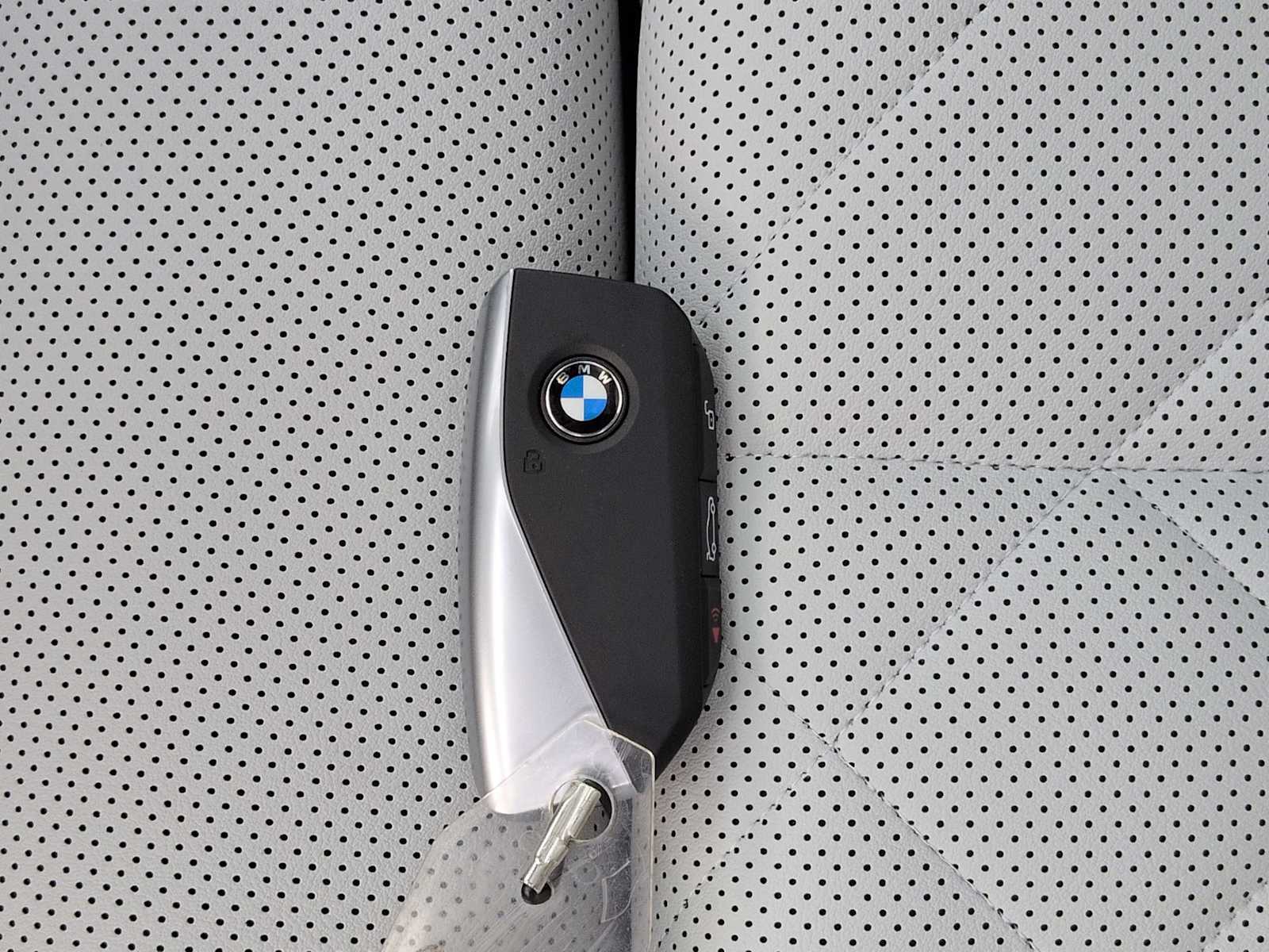 Thumbnail: 2026 BMW X5 - 38
