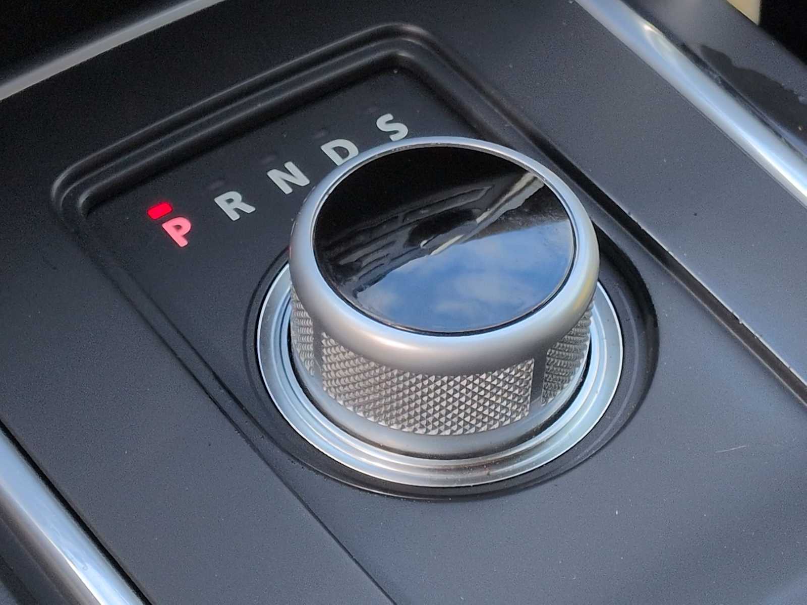 Thumbnail: 2016 Land Rover Discovery Sport - 31