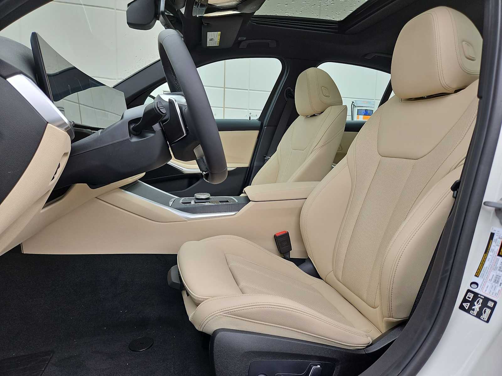 Thumbnail: 2025 BMW 3 Series - 17