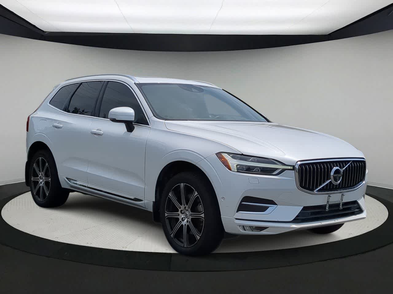 Thumbnail: 2019 Volvo XC60 - 2