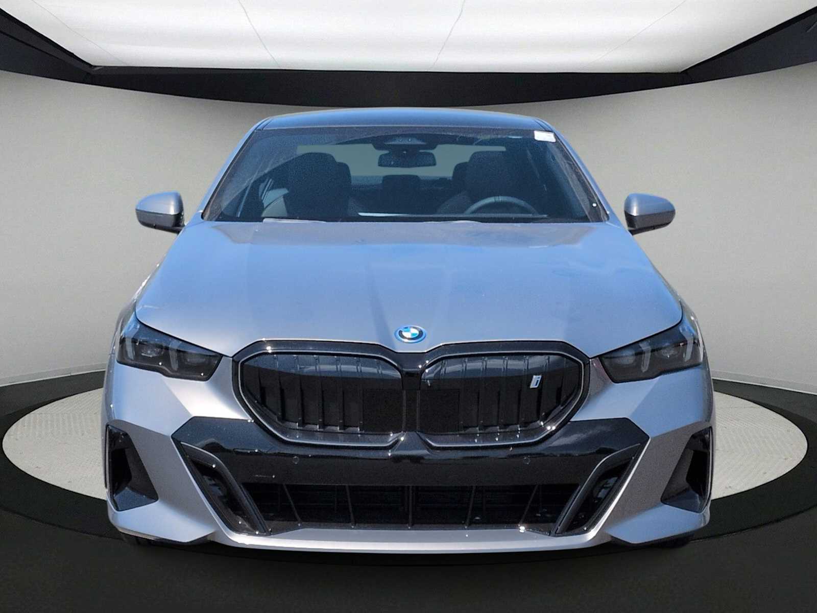 Thumbnail: 2026 BMW i5 - 3