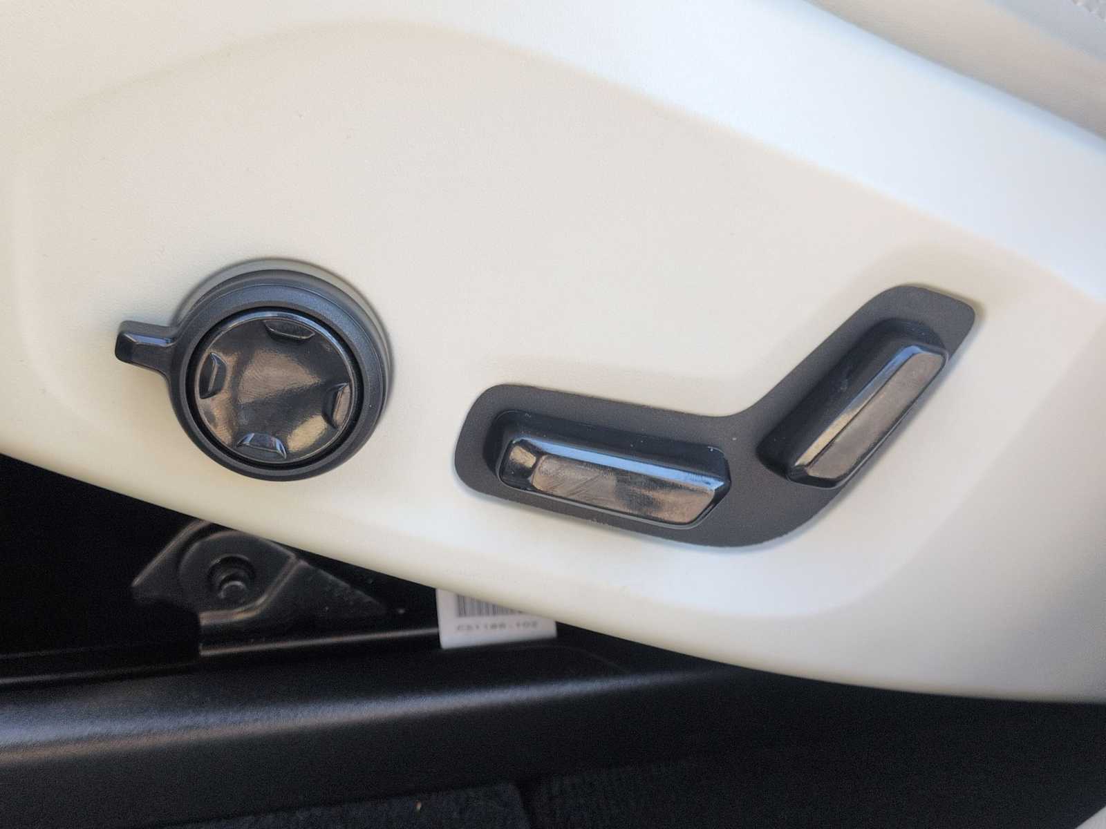 Thumbnail: 2021 Volvo XC60 - 17