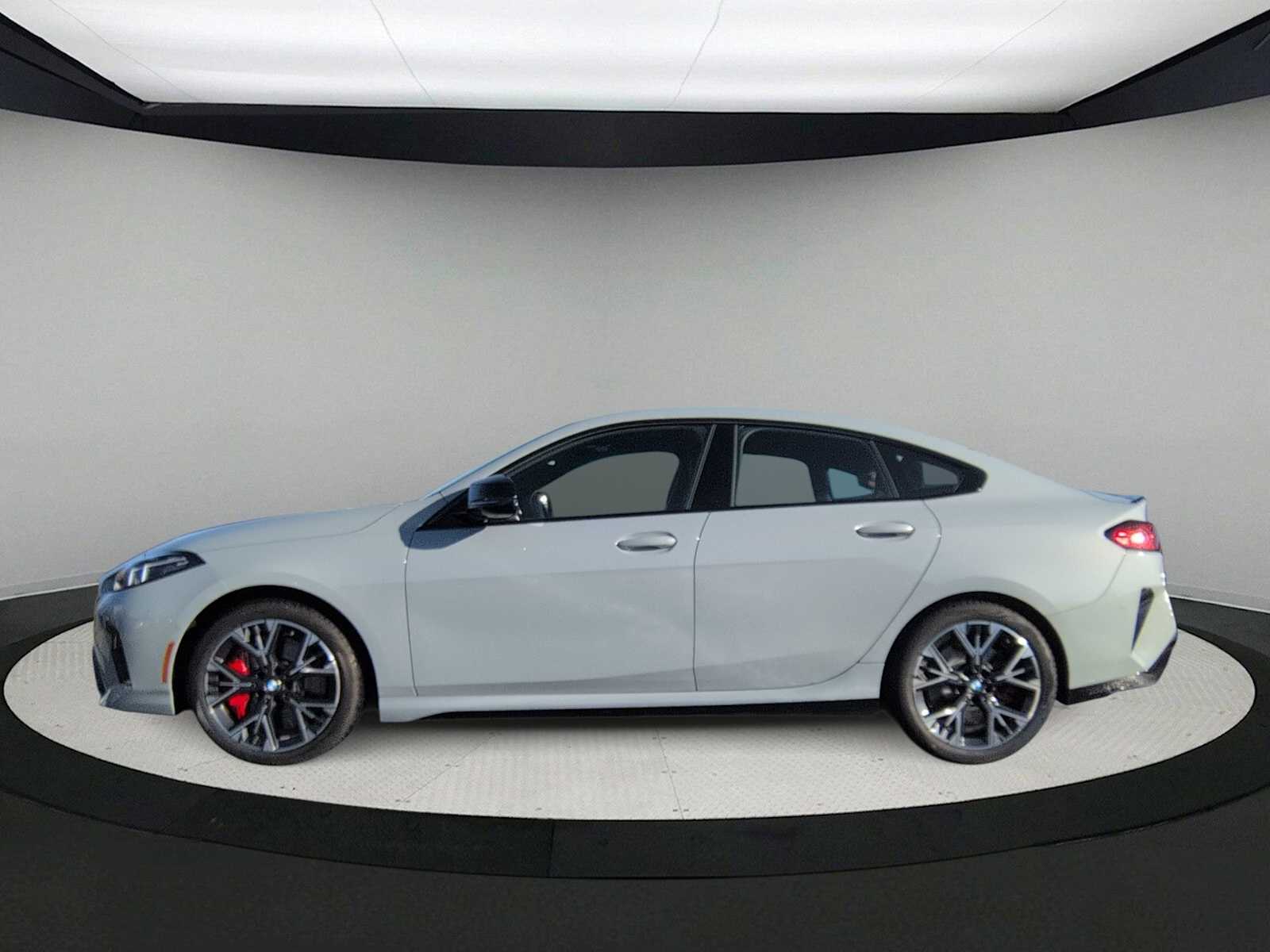 Thumbnail: 2025 BMW 2 Series - 5