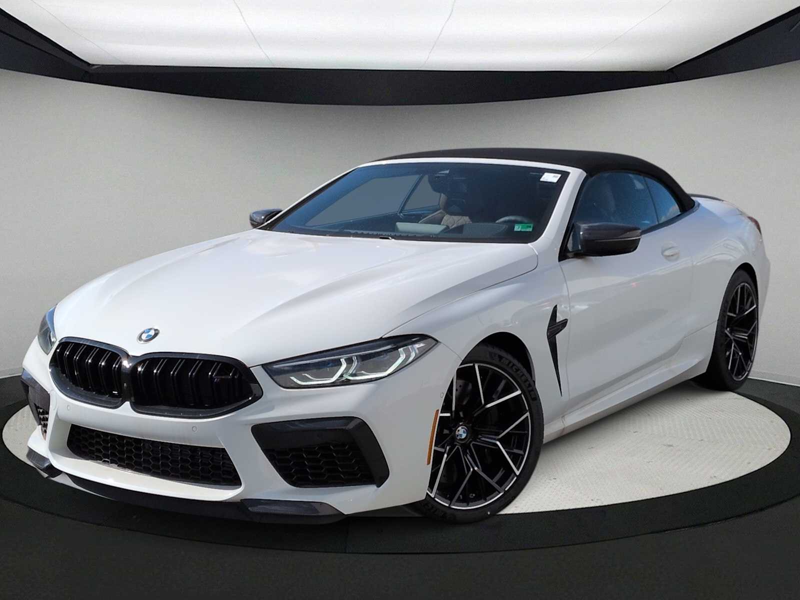 Thumbnail: 2025 BMW M8 - 1
