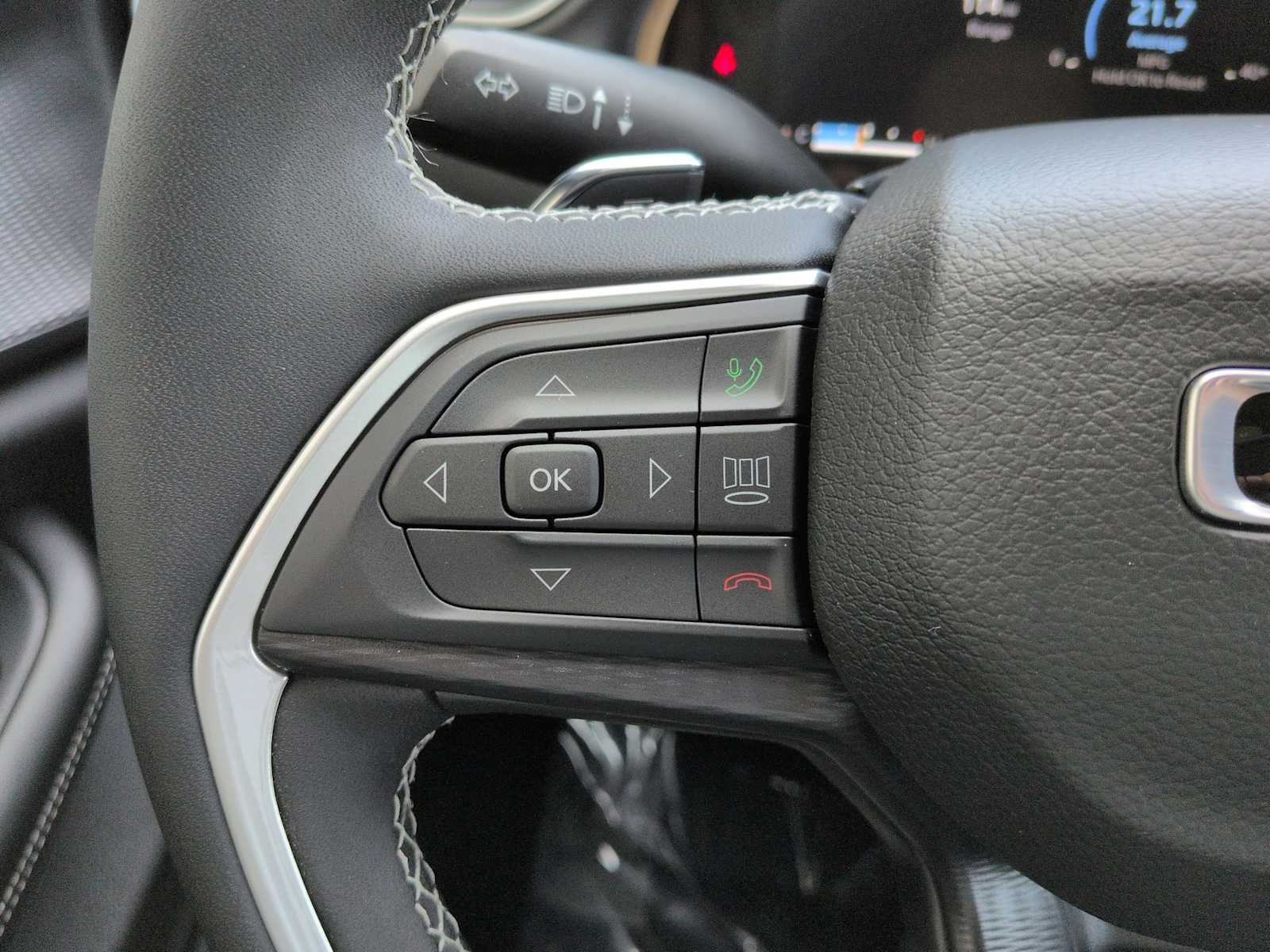 Thumbnail: 2025 Jeep Grand Cherokee - 26