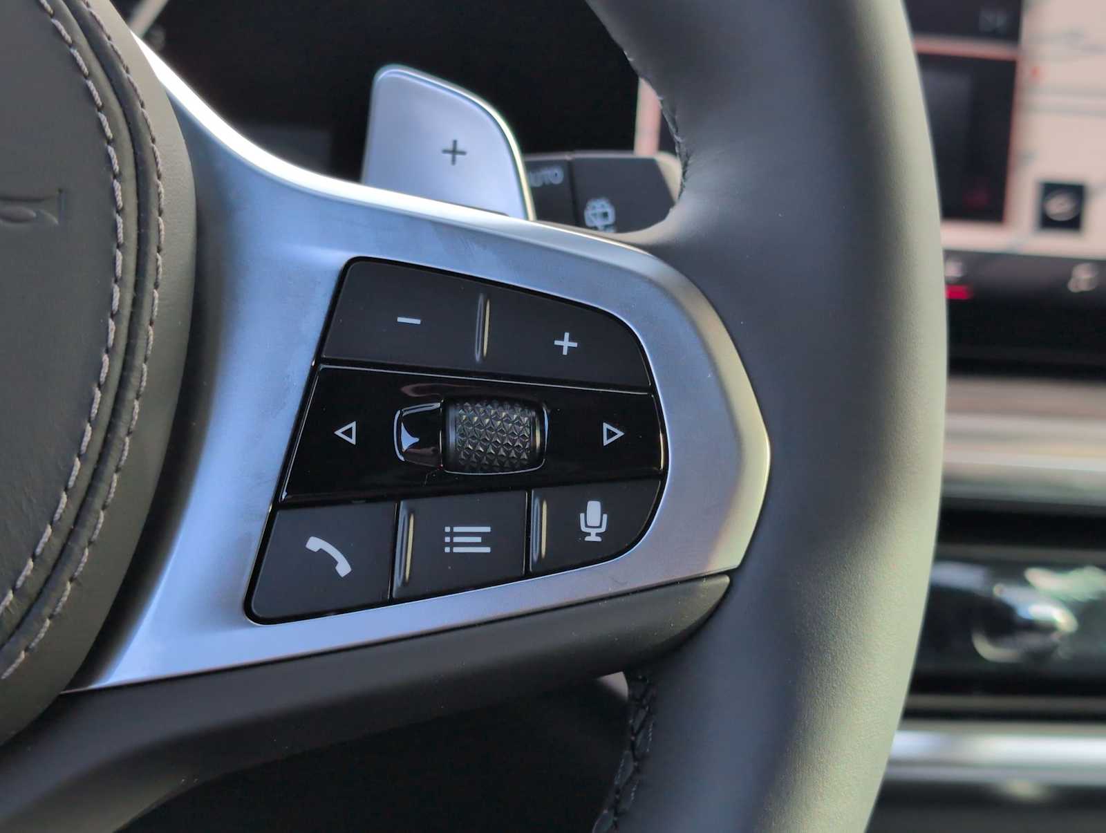 Thumbnail: 2026 BMW X5 - 25