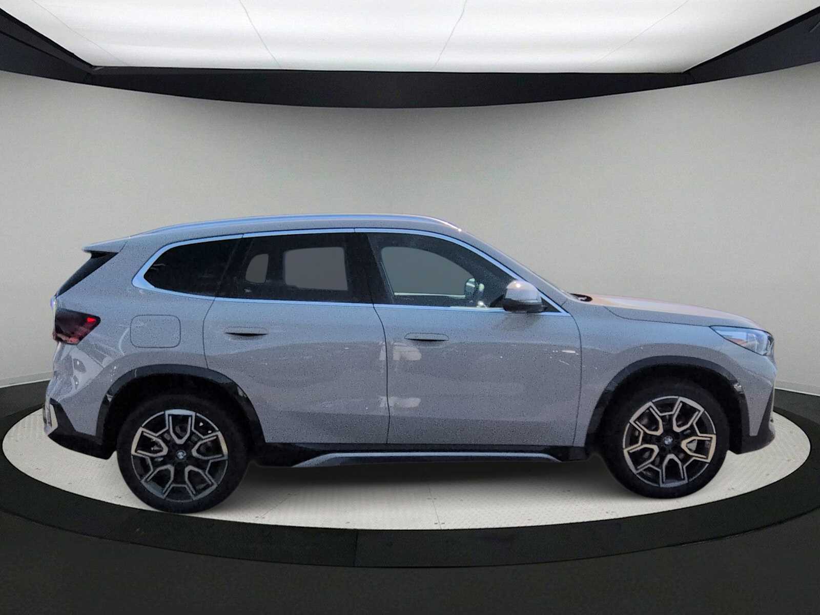Thumbnail: 2026 BMW X1 - 9