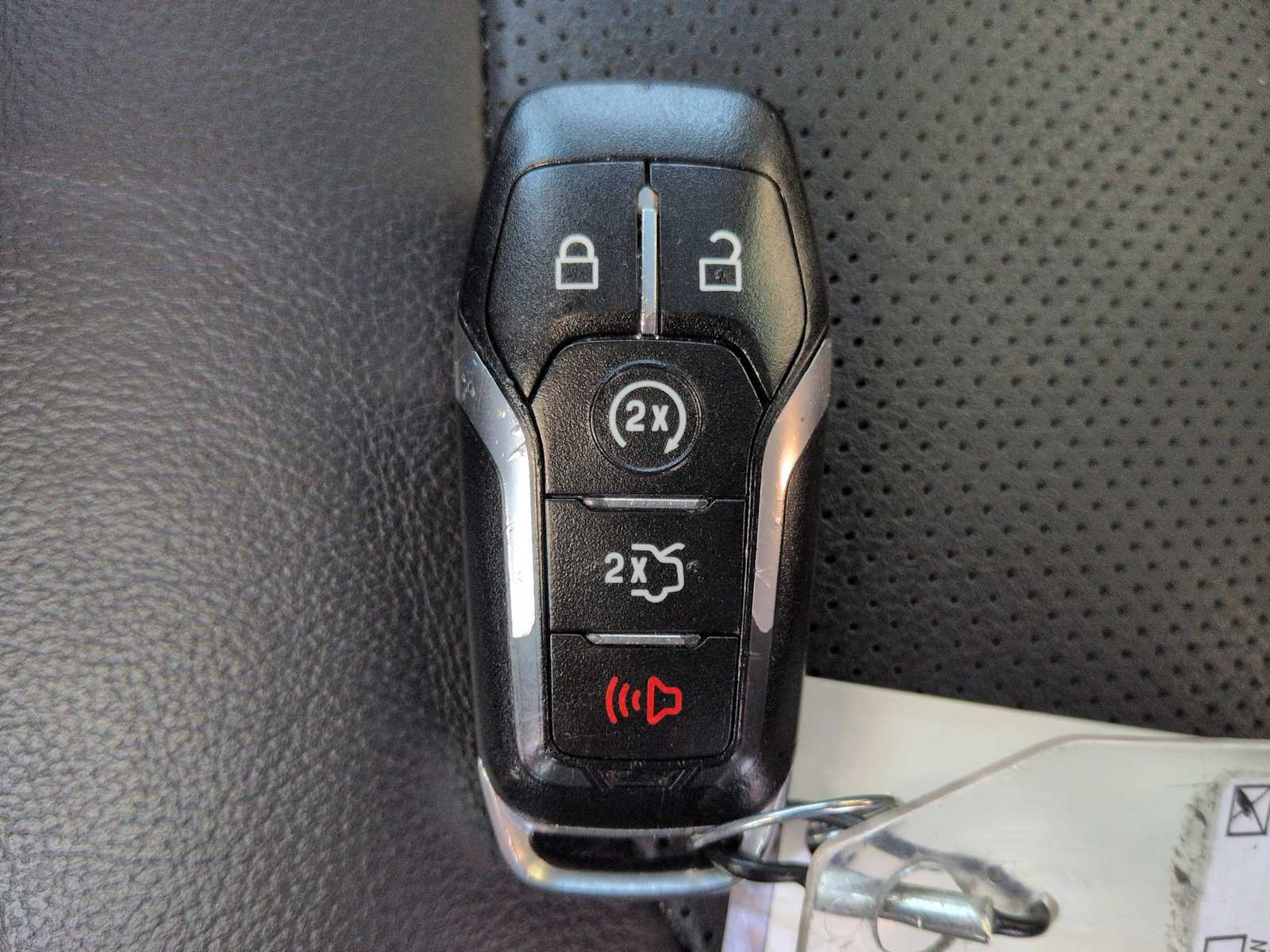 Thumbnail: 2016 Ford Explorer - 36