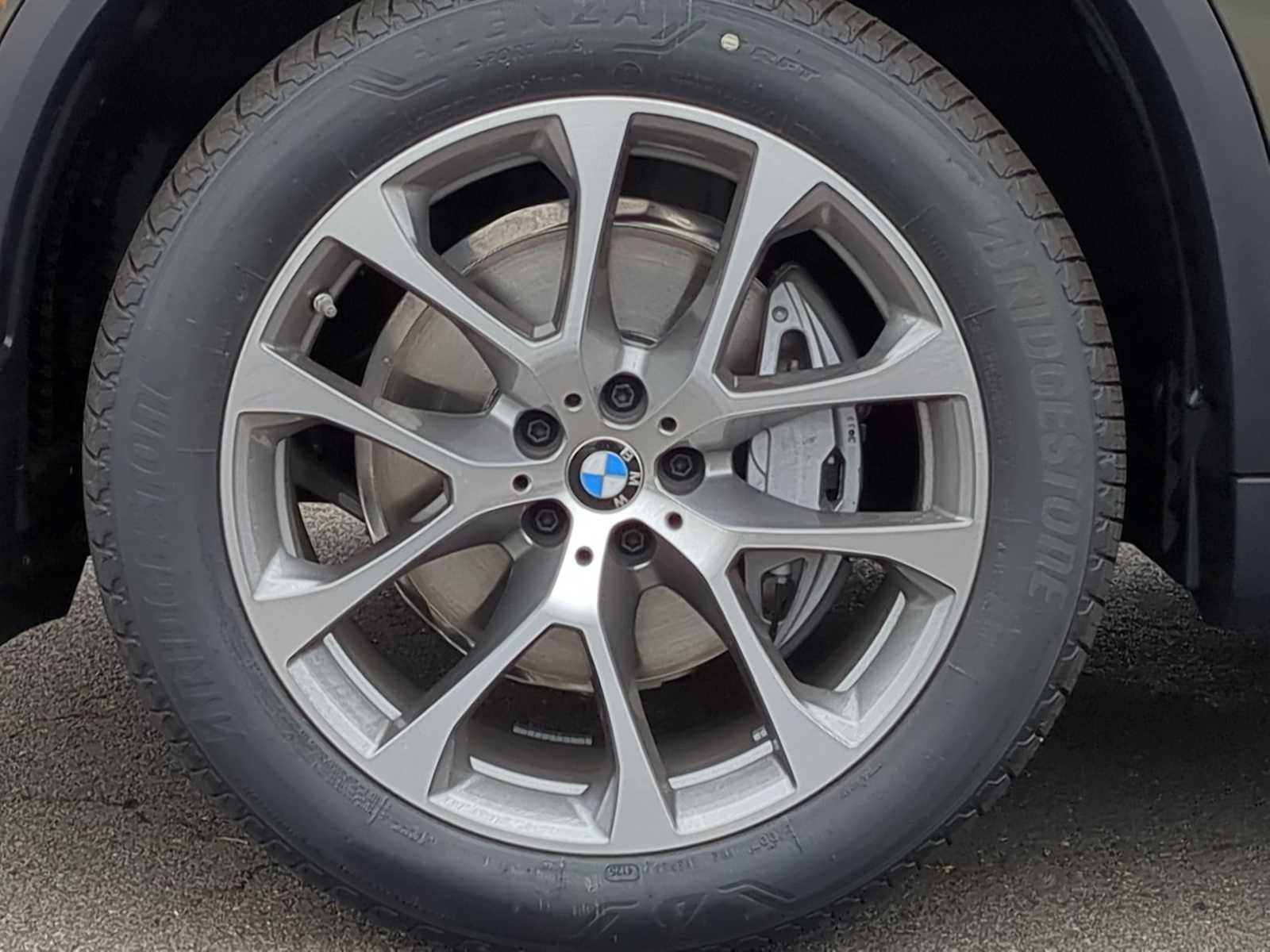 Thumbnail: 2026 BMW X5 - 14
