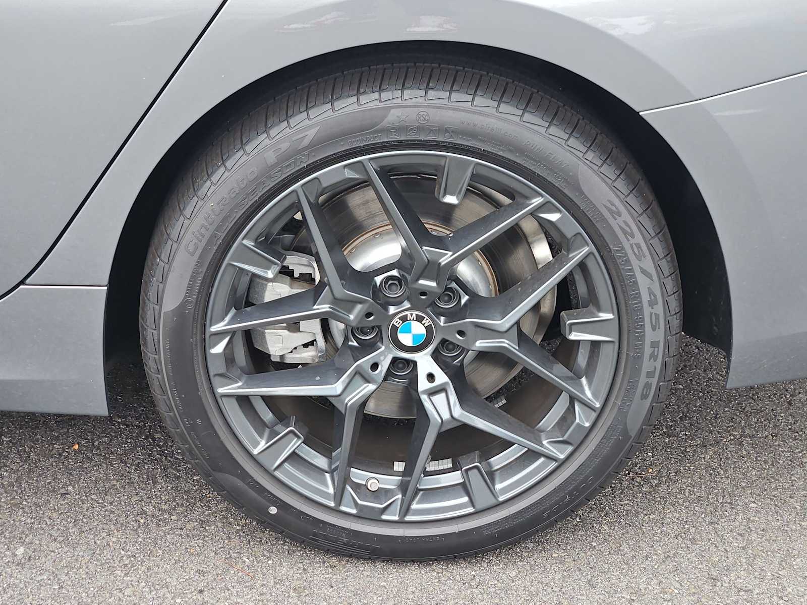 Thumbnail: 2025 BMW 3 Series - 13
