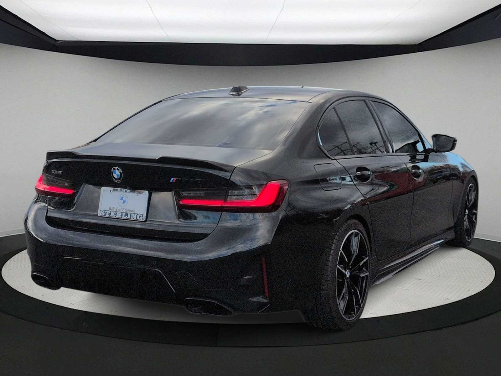 Thumbnail: 2024 BMW 3 Series - 8