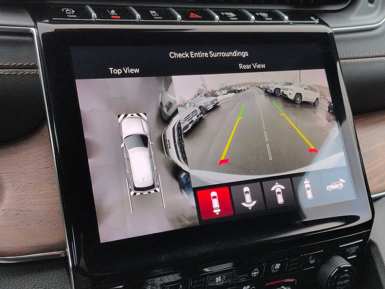 Thumbnail: 2024 Jeep Grand Cherokee - 32